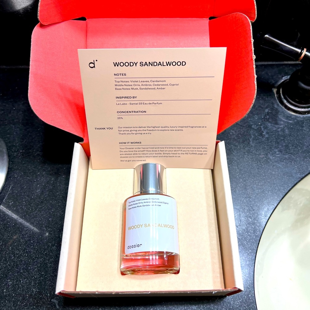 Dossier’s Woody Sandalwood